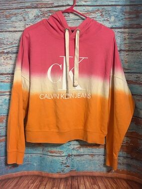 ⚜️”Calvin Klein Jeans” Pink to Orange Ombre Cropped Hoodie with White Logo⚜️